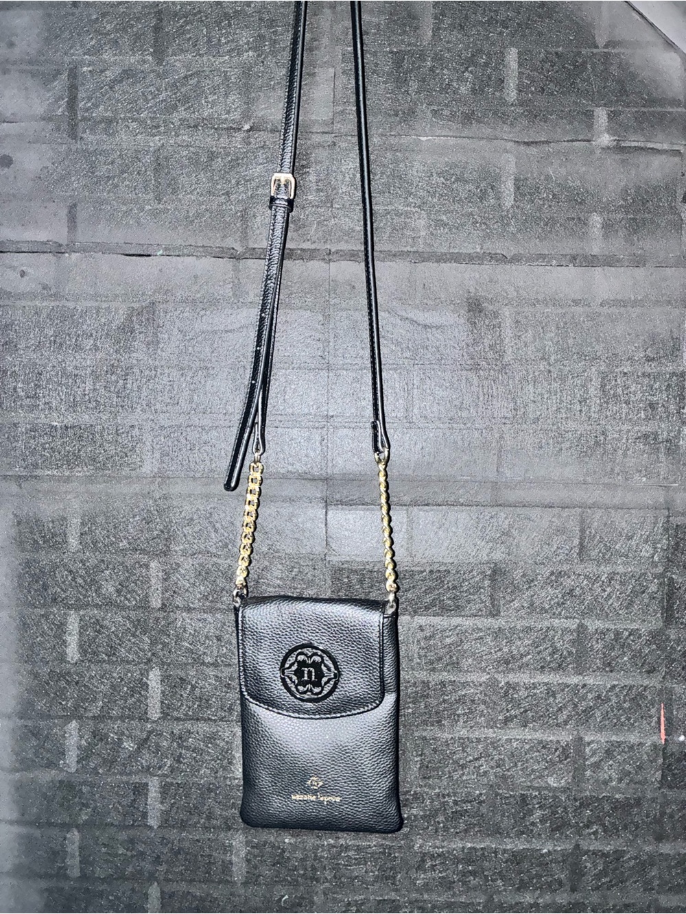 Nanette Lepore Black Pebbled Phone Crossbody Bag Gold Chain Strap